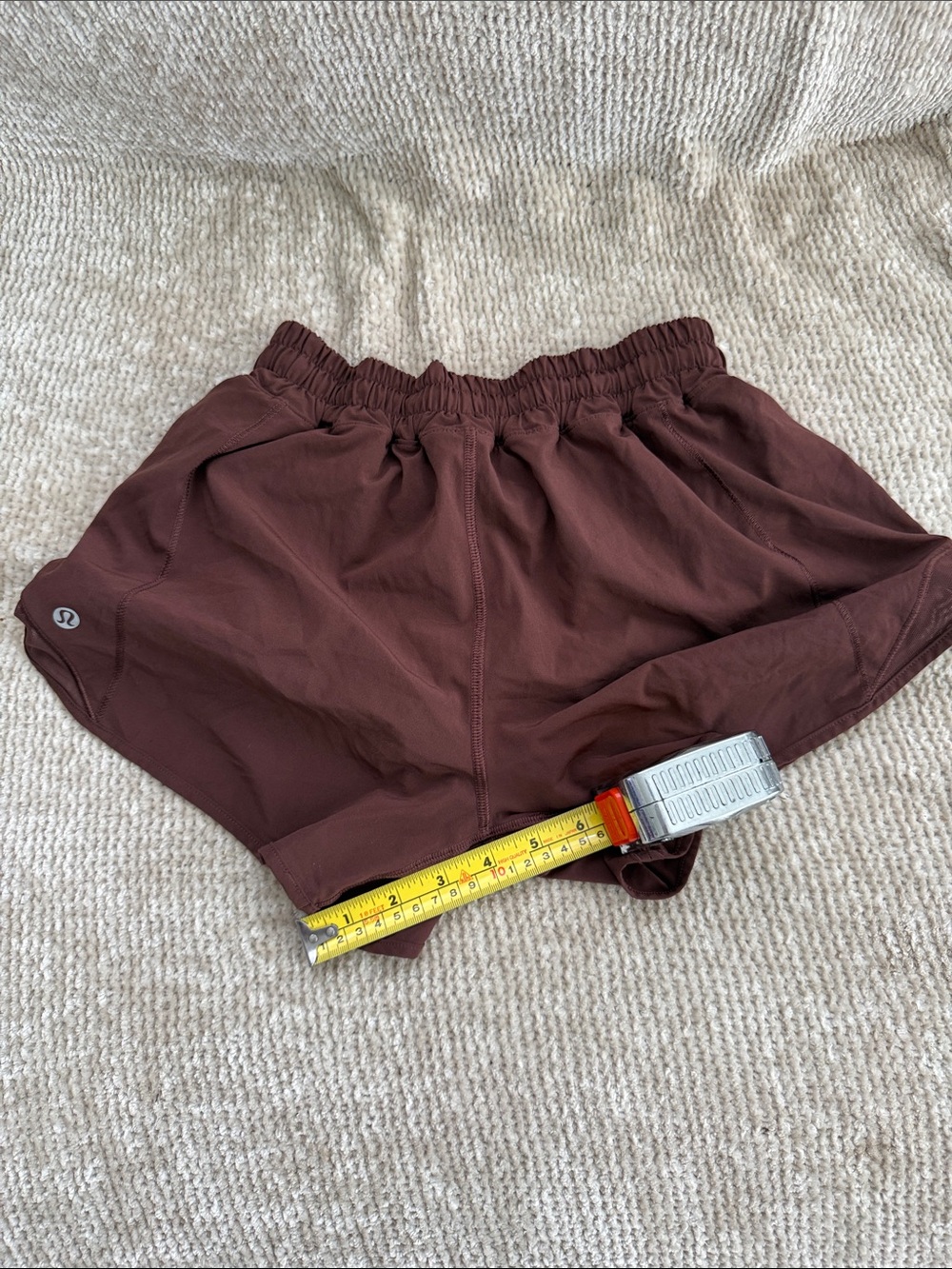 Lululemon Hotty Hot Shorts - Picture 8 of 9